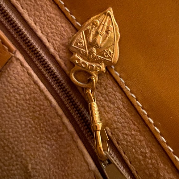 Gucci Vintage Bucket Bag - Picture 12 of 16